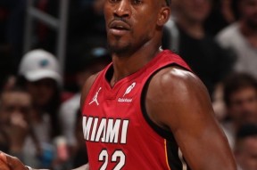 爱游戏中国-包含布鲁克林篮网迎NBA常规赛关键赛，赛前门线救险，更衣室稳定，控场能力受关注的词条