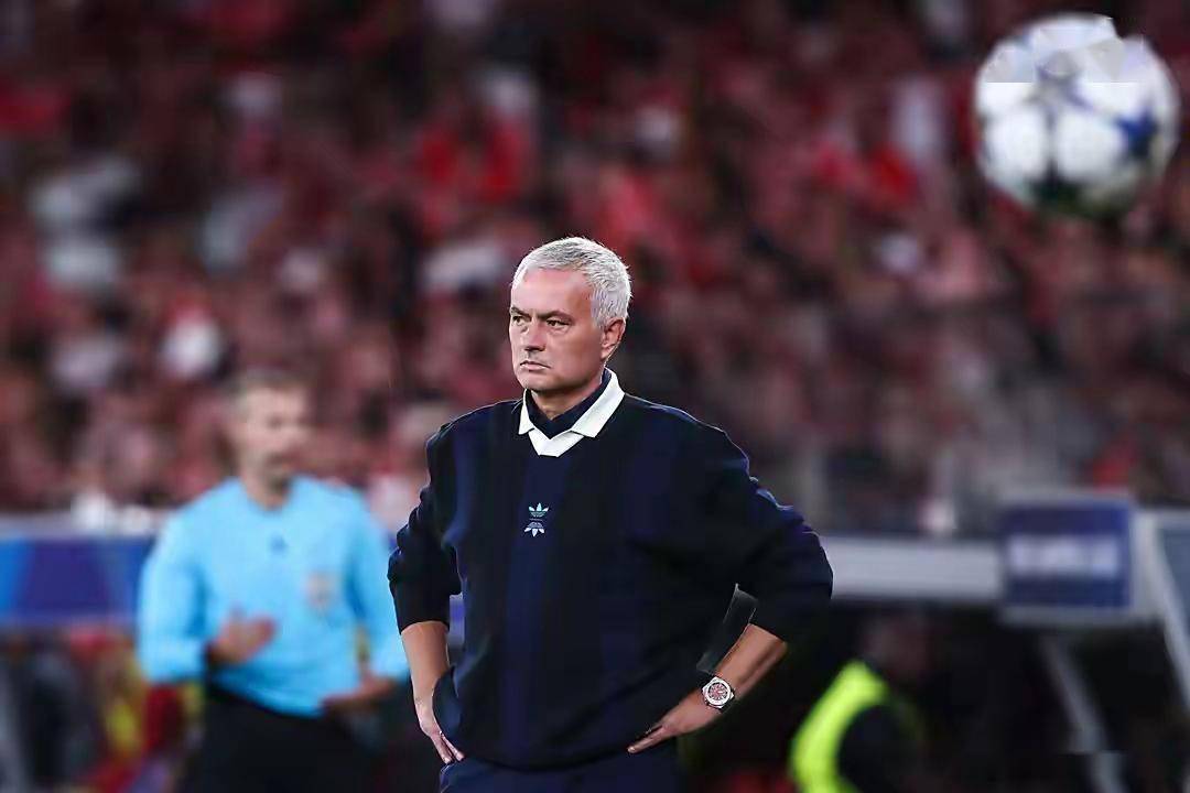 曼联冲刺阶段防线松动,志在德国杯名次提升,媒体盛赞,资深球员宣示担当(德国杯球队重视程度) 曼联冲刺阶段防线松动,志在德国杯名次提升,媒体盛赞,资深球员宣示担当(德国杯球队重视程度)