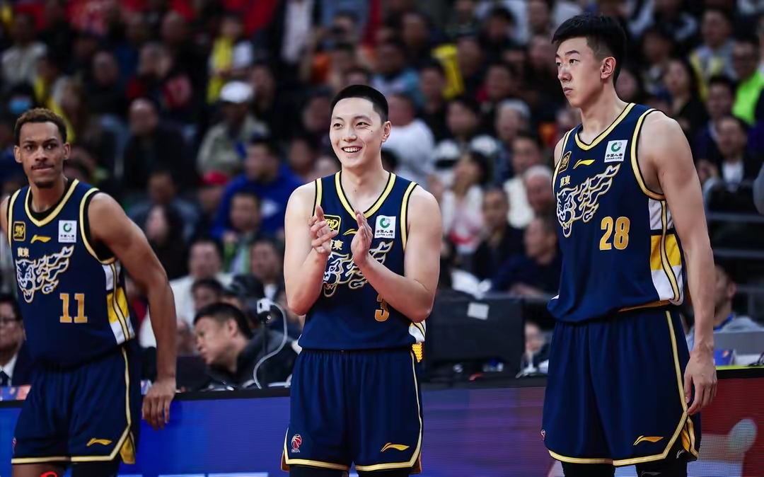 CBA季后赛赛程吃紧，克里夫兰骑士今晨状态回暖，态度坚定，心理建设被强调的简单介绍